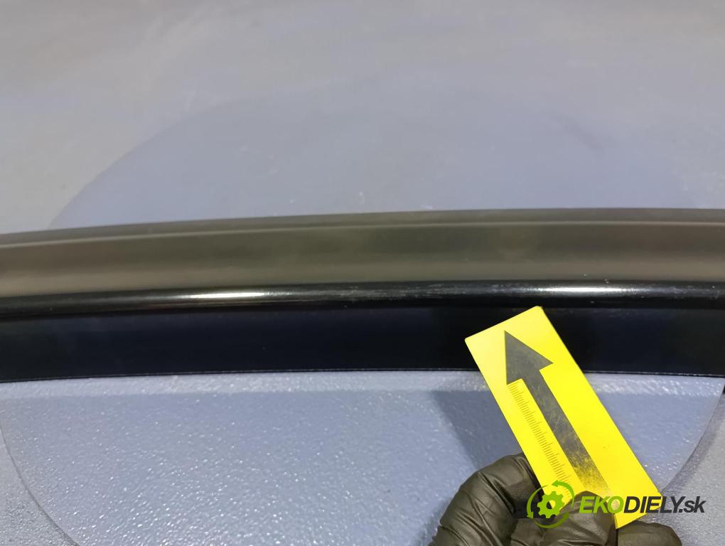 Toyota Rav4 2003 Spoiler: