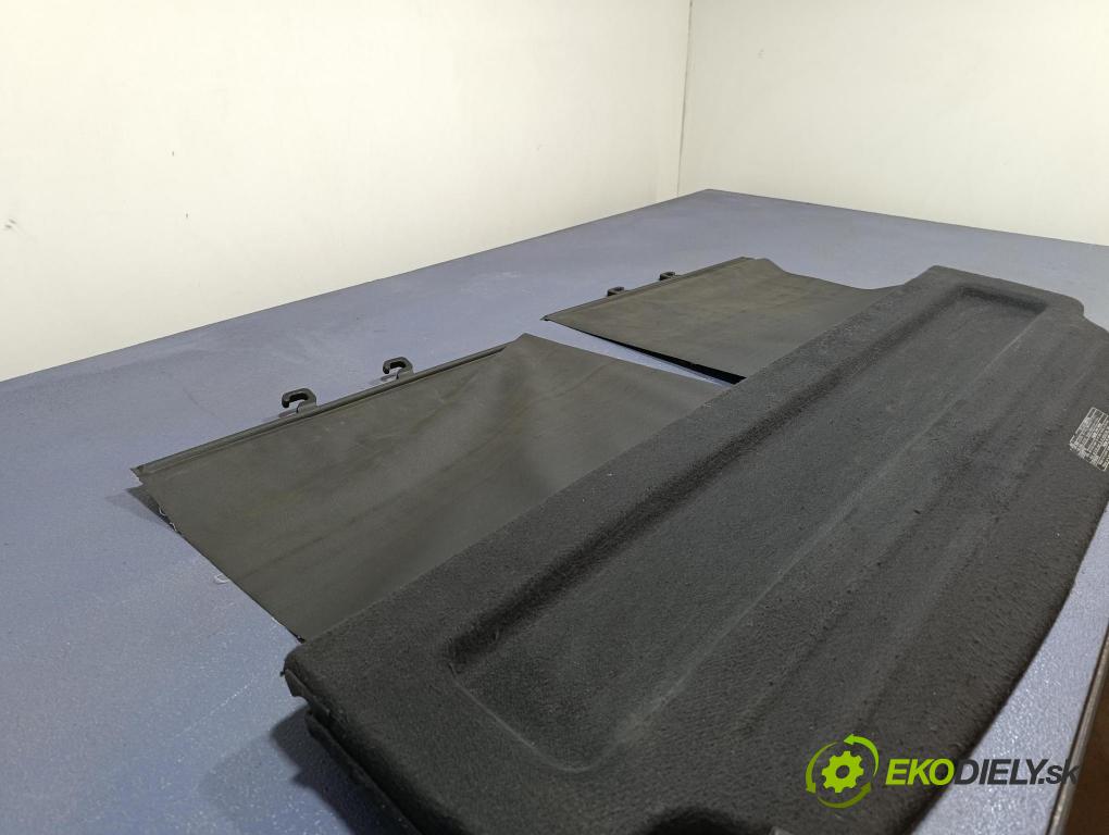 Toyota Rav4 2003 kufra: