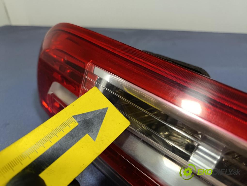 Ford C-max 2007 svetlo / reflektor zad ľavá Vonkajsia: 2SK009504