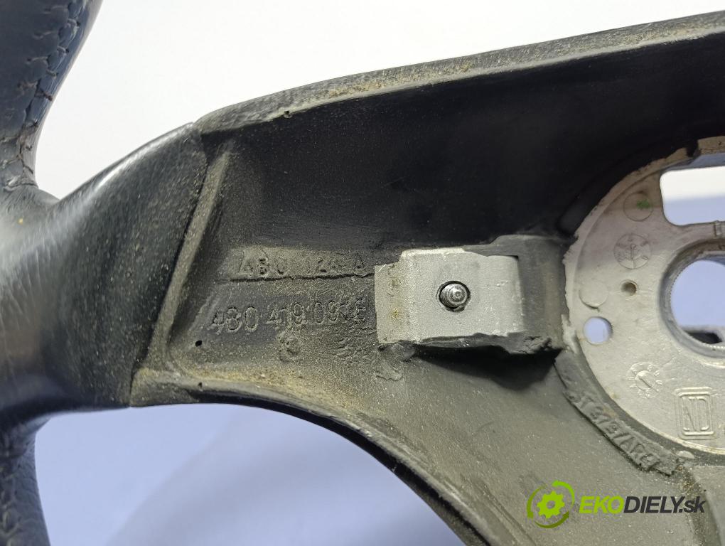 Audi A4 1997 volant 4B0419091E