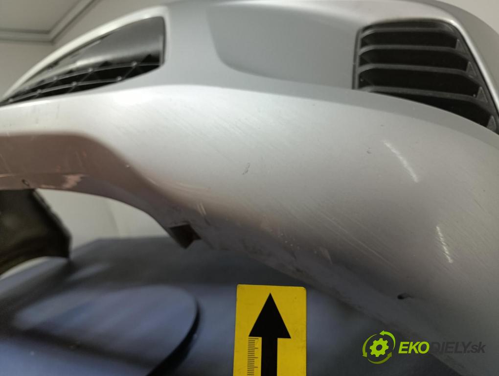 Ford C-max 2007 nárazník Predné 7M51-R17757-AW
