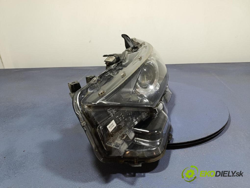 Toyota Auris 0 Reflektor: Vľavo: 81150-02K30