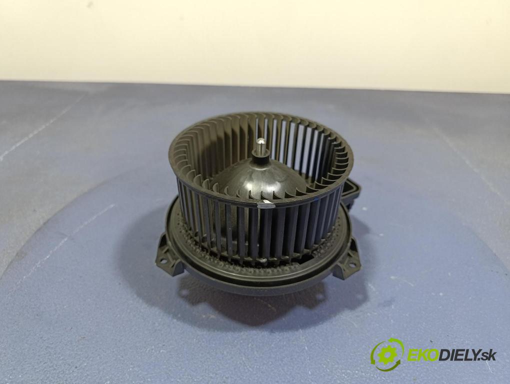 Mg Zs 2024 ventilátor Vzduch: 11792641