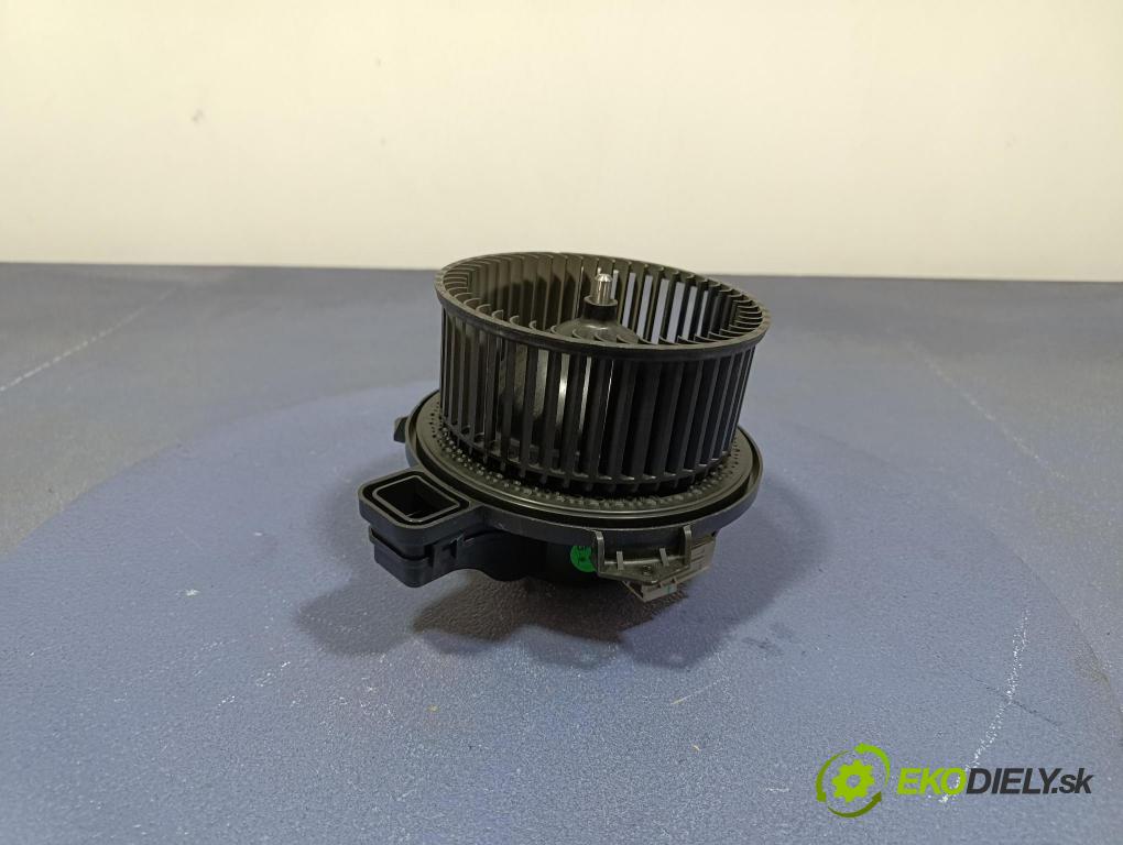 Mg Zs 2024 ventilátor Vzduch: 11792641