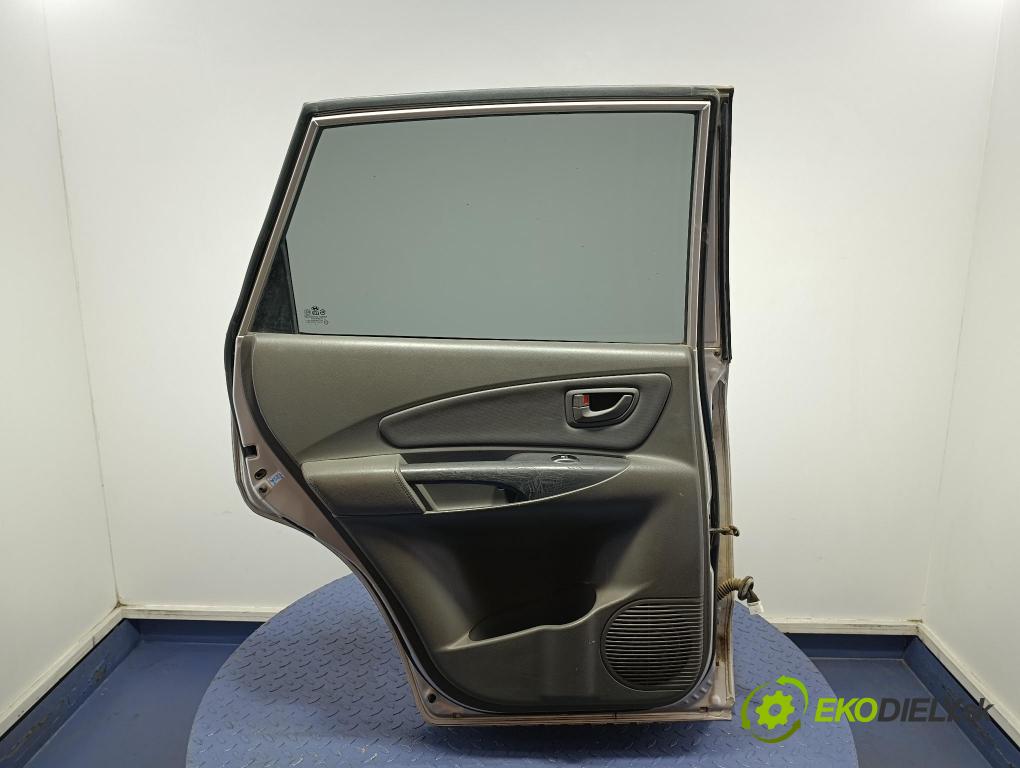 Hyundai Tucson 2006 dvere zad Vľavo: 