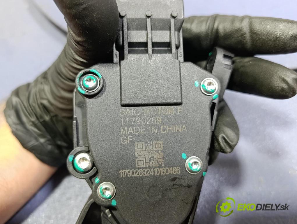 Mg Zs 2024 pedal Plyn: 11790269