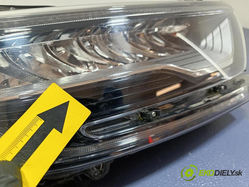 Honda Cr-v 0 Reflektor: v pravo: STANLEY W3912