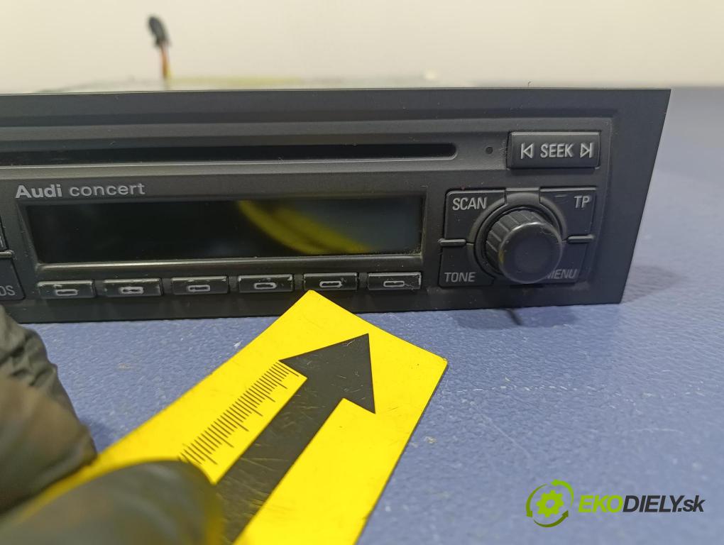 Audi A3 2006 Radio I Navigácia: 8P0035186C