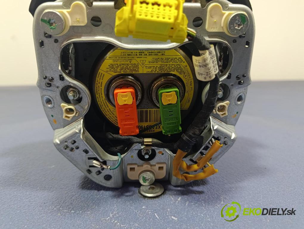 Audi A3 2006 Airbag: Řidiči: x 8P0880201AK