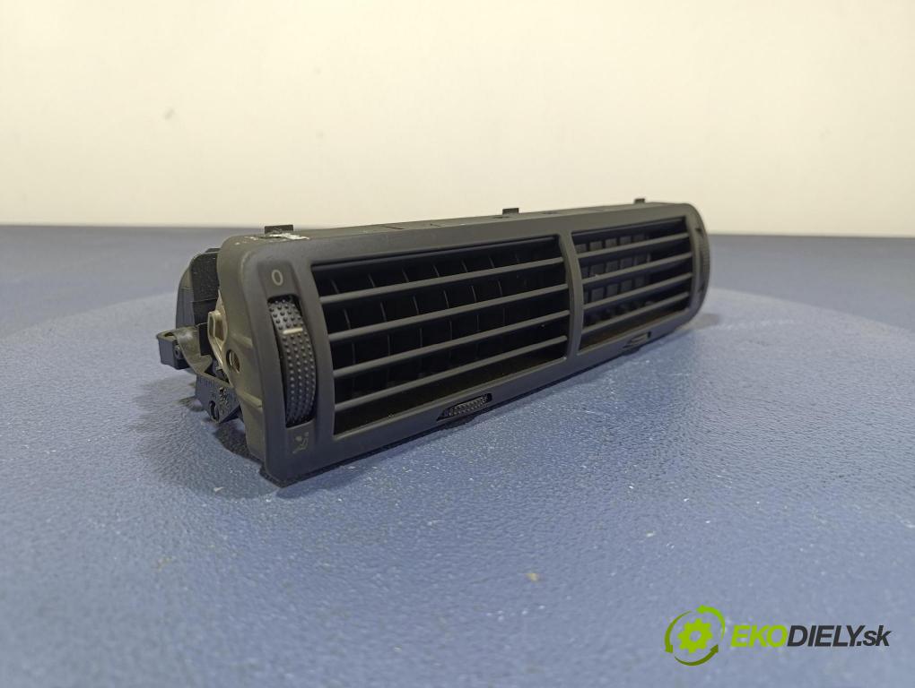 Vw Passat 2005 GRIDS: Prúd vzduchu: Vzduch: 3B0819728D