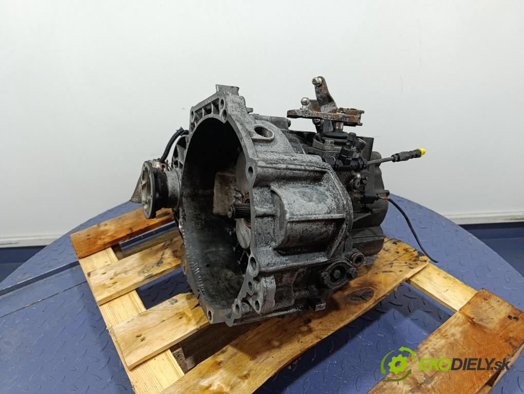 Seat Leon 2001 prevodovka Manualna ERR