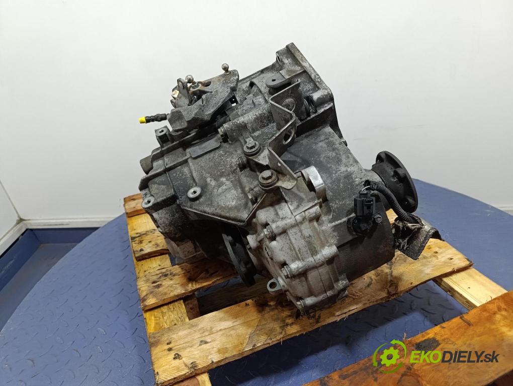 Seat Leon 2001 prevodovka Manualna ERR