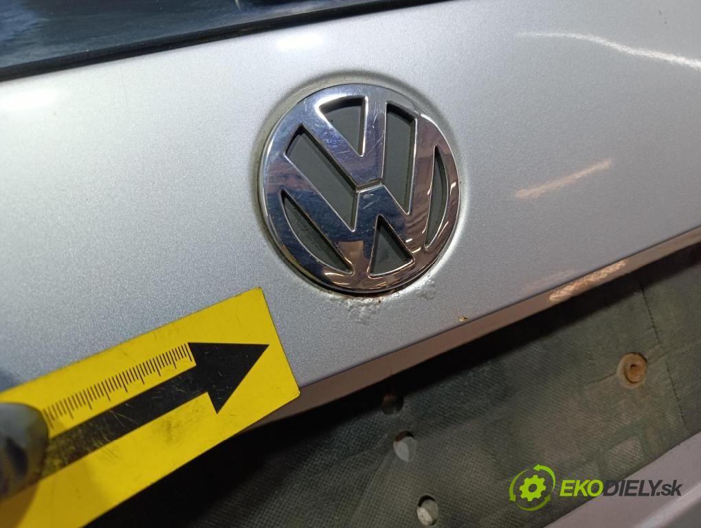 Vw Passat 2005 zadní dveře kufra: kufr