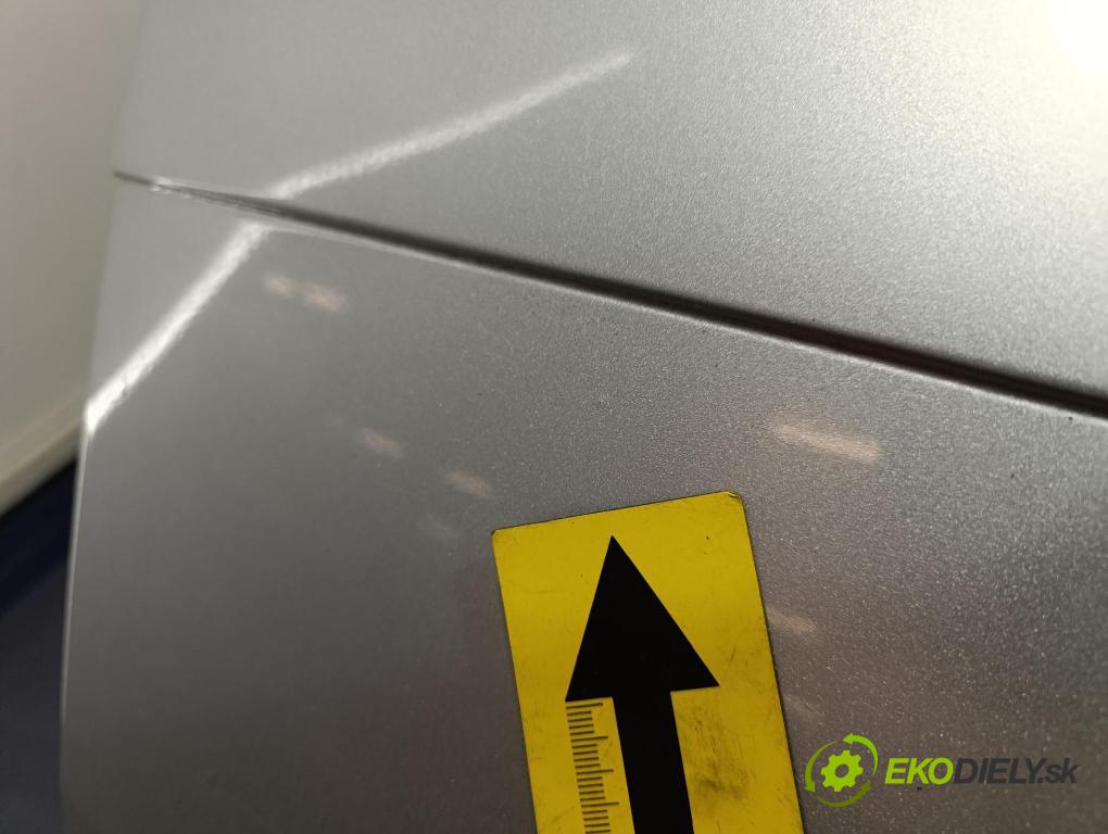 Vw Passat 2005 zadní dveře kufra: kufr