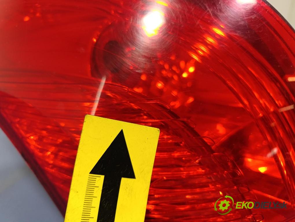 Peugeot 308 2008 svetlo / reflektor zad ľavá Vonkajsia: