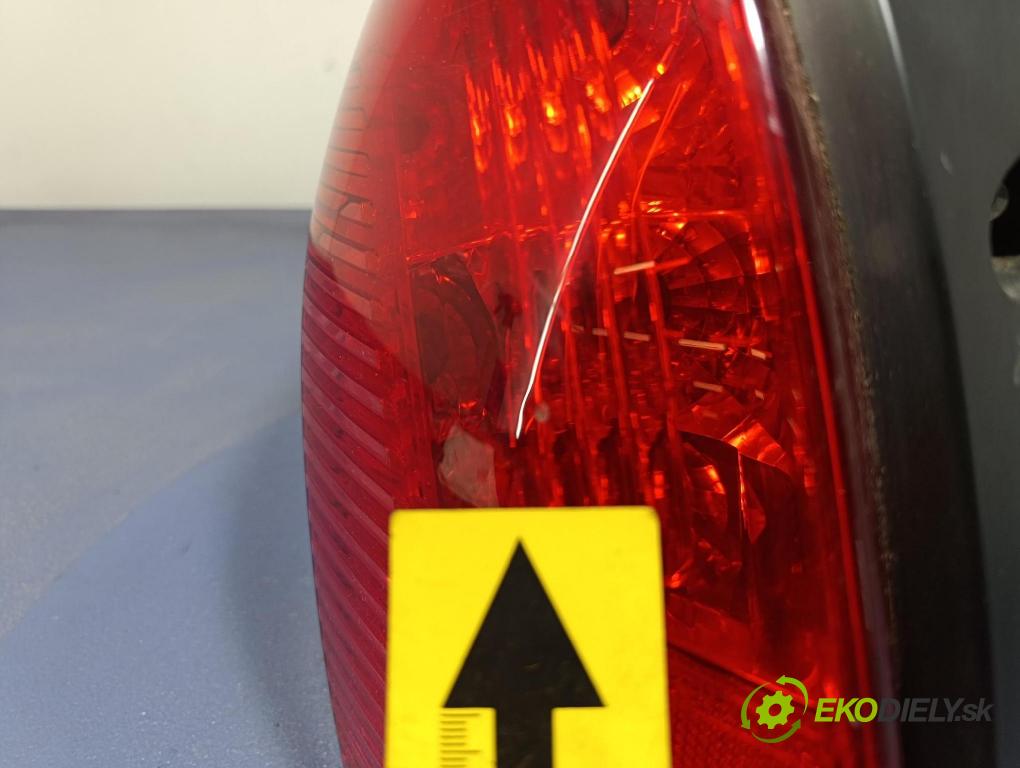 Peugeot 308 2008 svetlo / reflektor zad ľavá Vonkajsia: