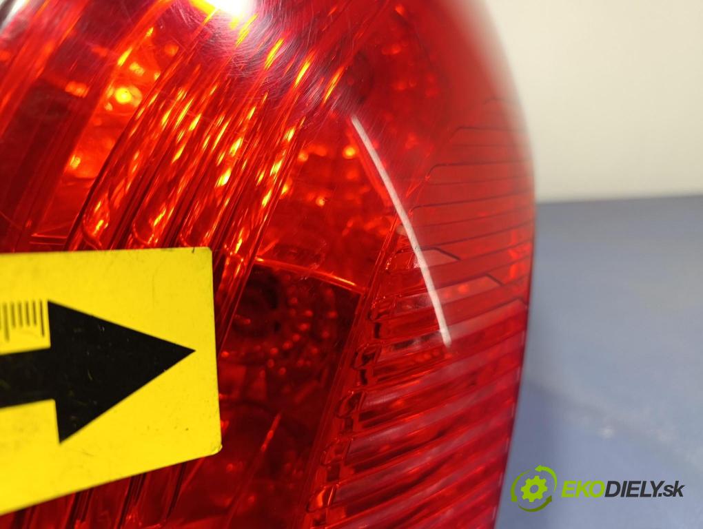 Peugeot 308 2008 svetlo / reflektor zad ľavá Vonkajsia: