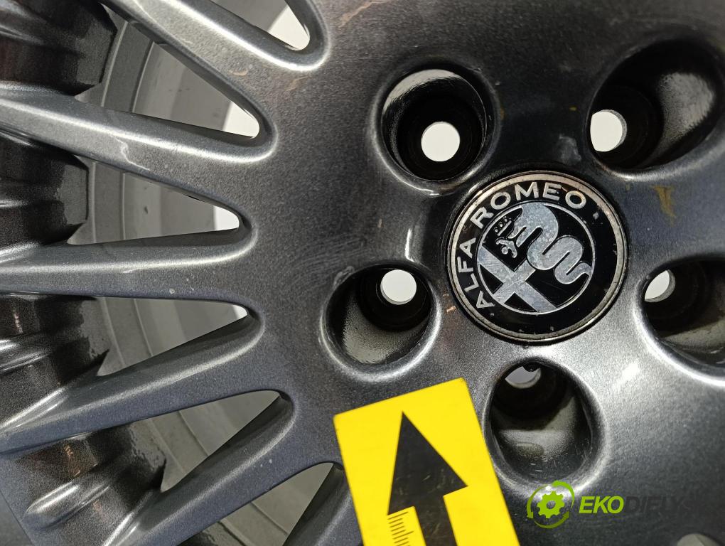 Alfa romeo 159 2007 Ráfiky: Hlinikové: 60690480