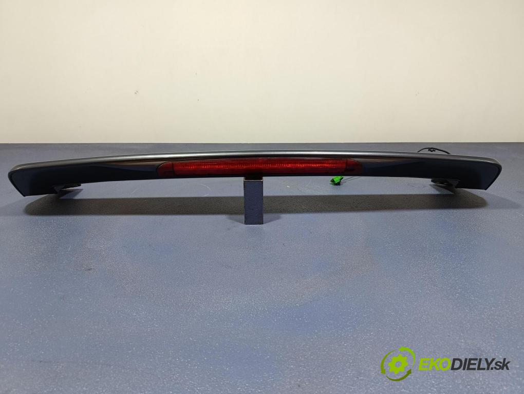 Volvo V70 2004 spoiler