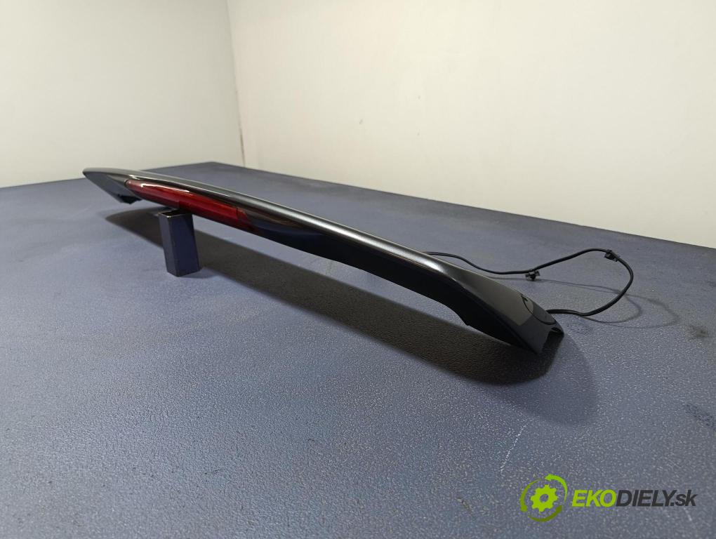 Volvo V70 2004 spoiler