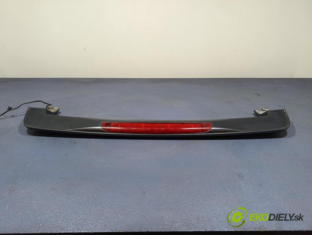 Volvo V70 2004 spoiler
