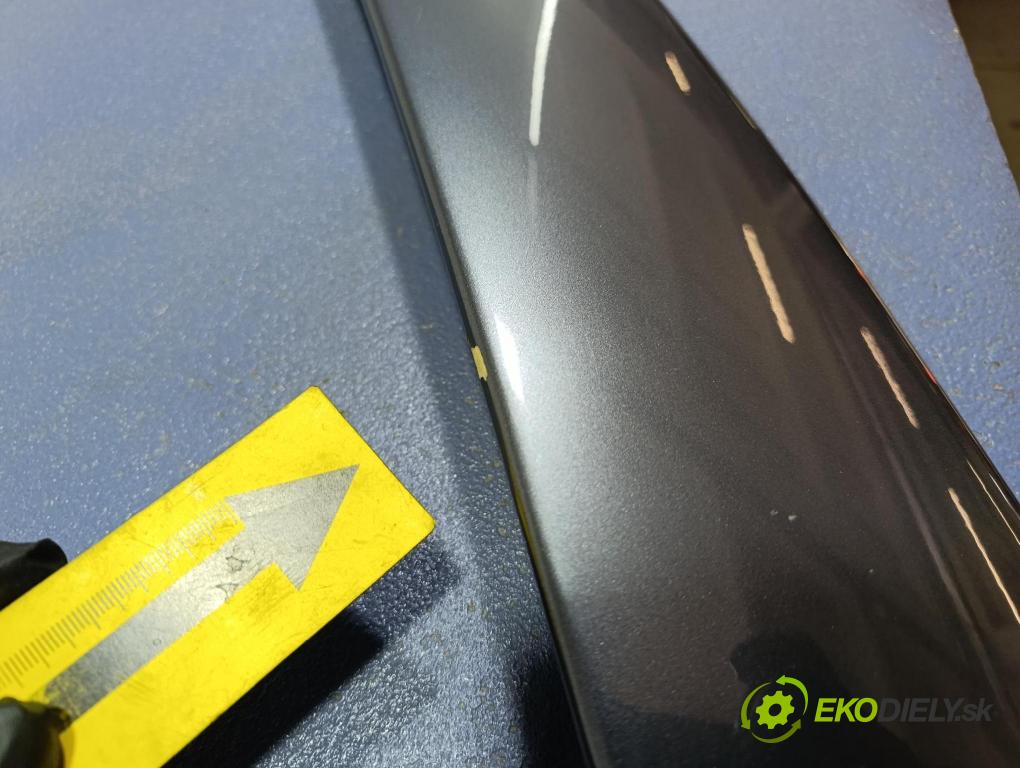 Volvo V70 2004 spoiler