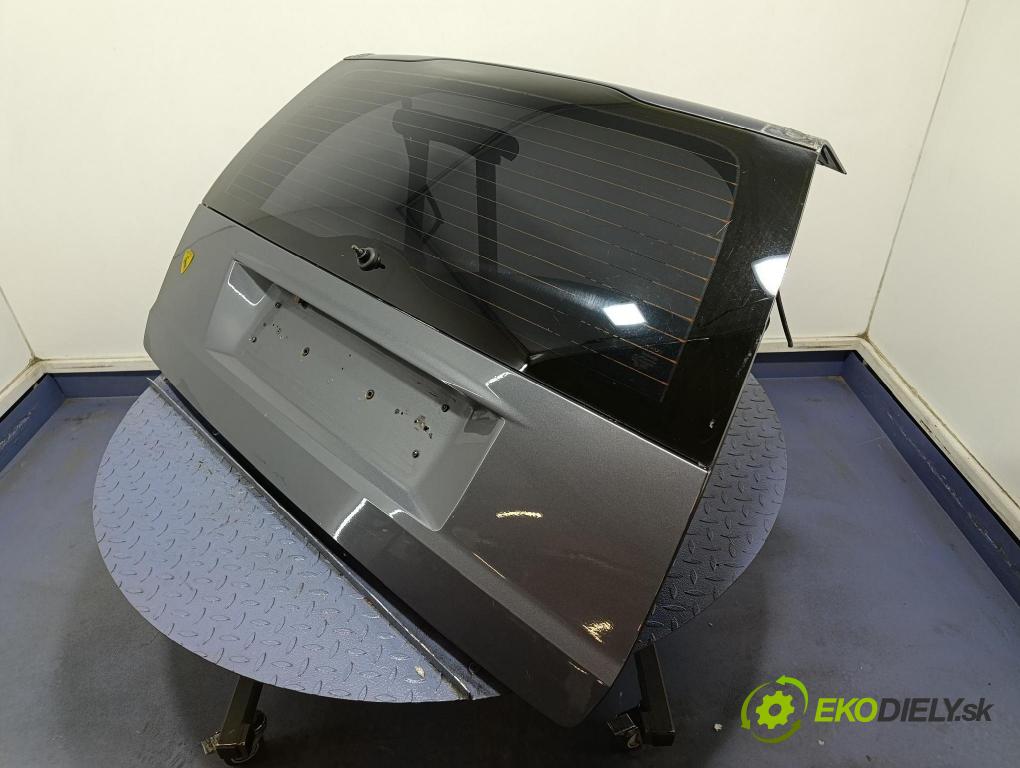 Volvo V70 2004 zadní dveře kufra: kufr
