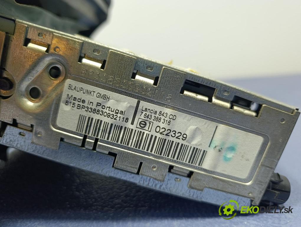 Lancia Ypsilon 2007 Radio I Navigace: 735345243