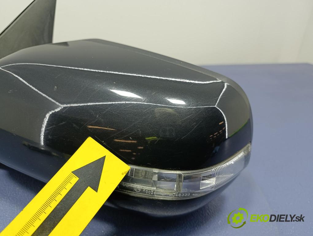 Suzuki Grand vitara 2011 zpětné zrcátko Vlevo, odjet: