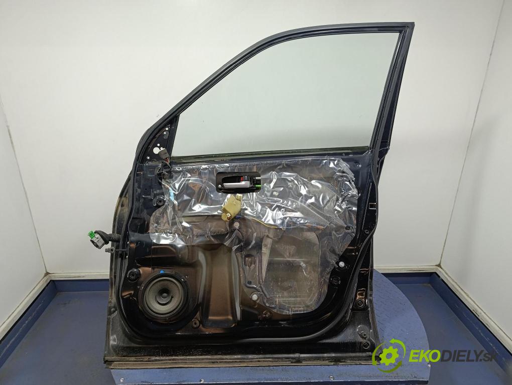 Suzuki Grand vitara 2011 dveře před prave