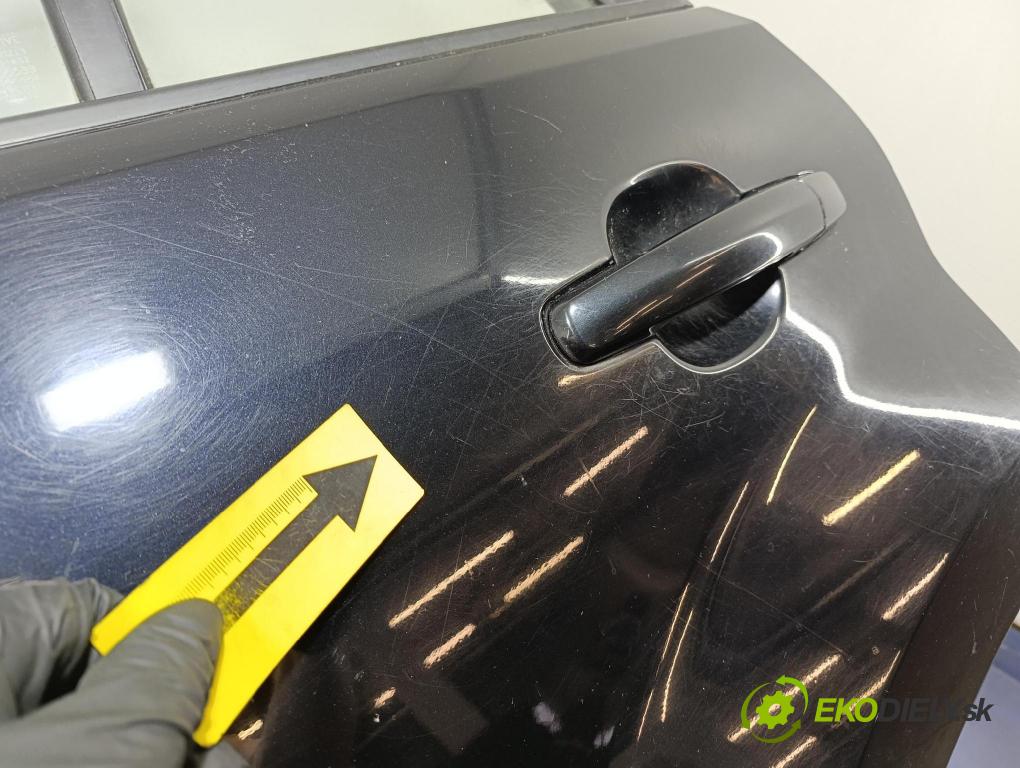 Suzuki Grand vitara 2011 dveře Zad: Vlevo, odjet: