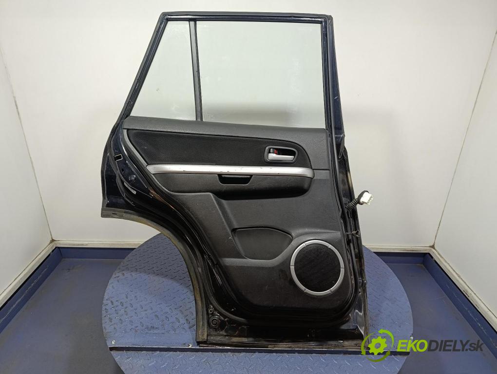 Suzuki Grand vitara 2011 dveře Zad: Vlevo, odjet: