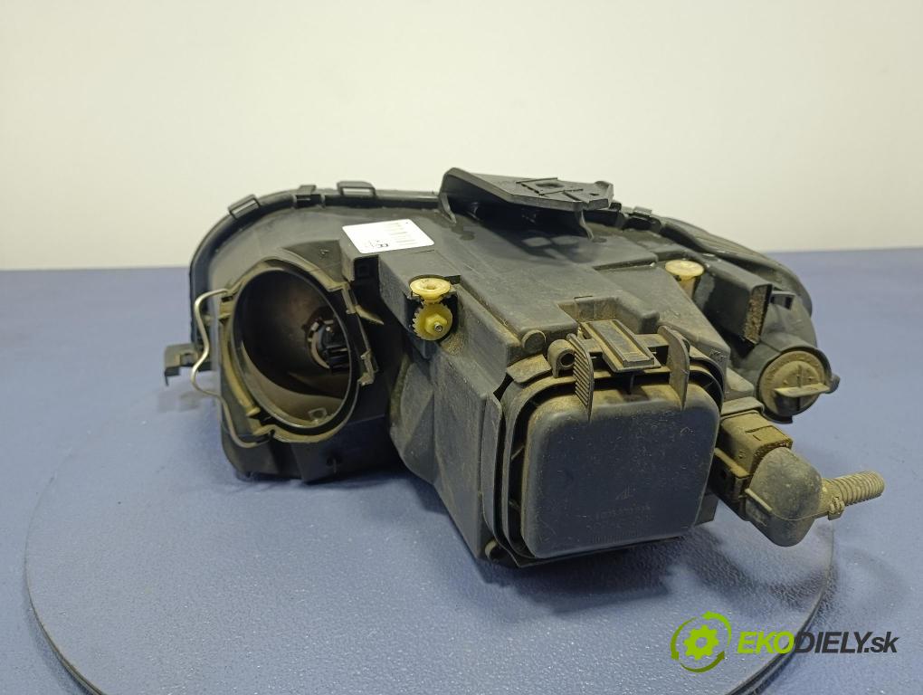 Audi A3 2006 světlo v pravo: 8P0941004A