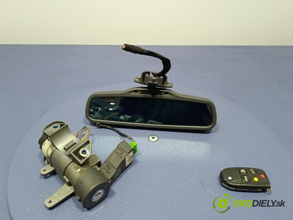 Volvo V70 2004 riadiaca jednotka Motor: 0281011078