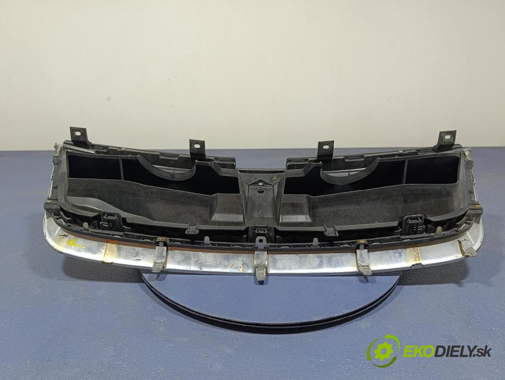 Suzuki Grand vitara 2011 mřížka / Gril: 71743-77K0