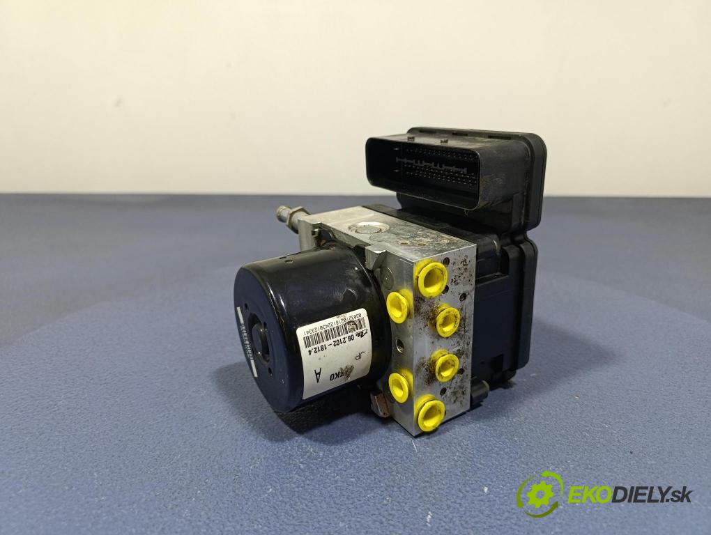 Suzuki Grand vitara 2011 čerpadlo ABS x 06210218124