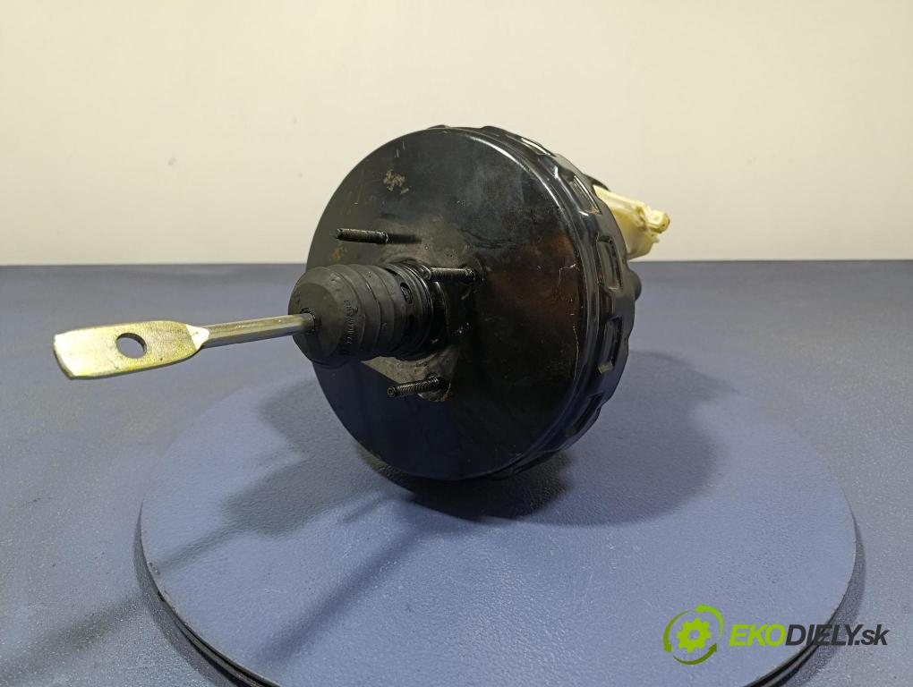 Volvo V70 2004 servo Brzdní: P30683452