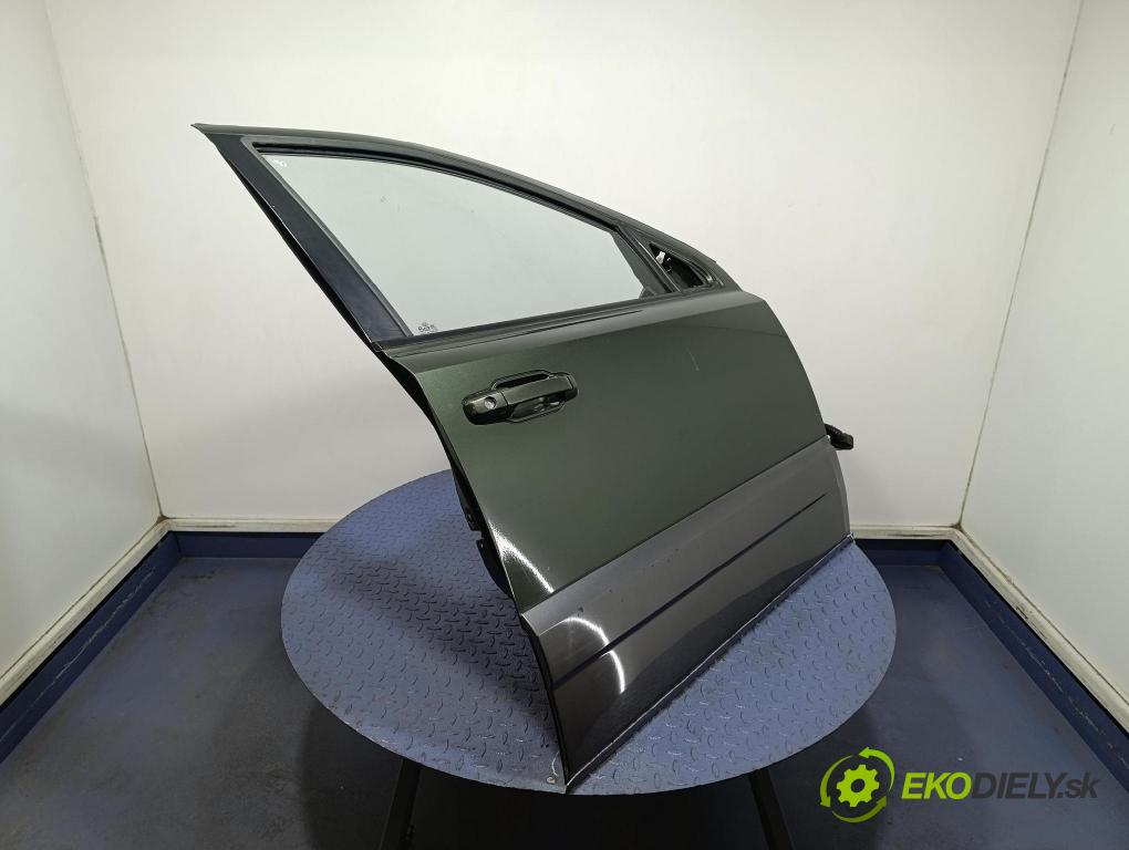 Kia Sorento 2004 dvere Predné pravé