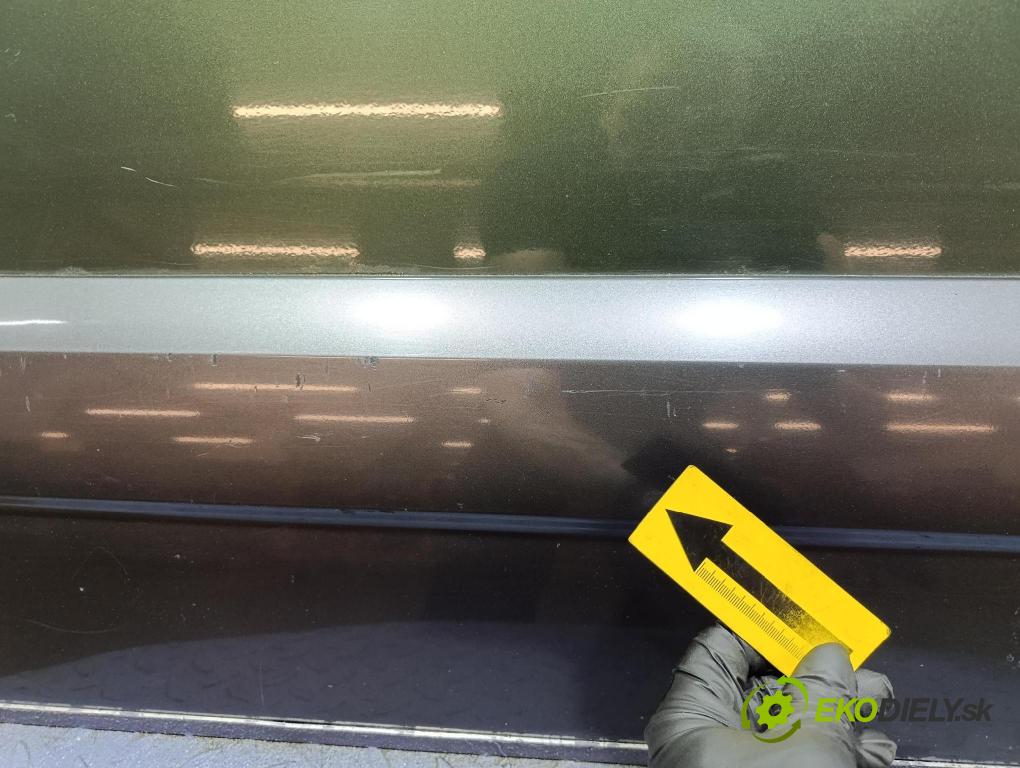 Kia Sorento 2004 dvere Predné pravé