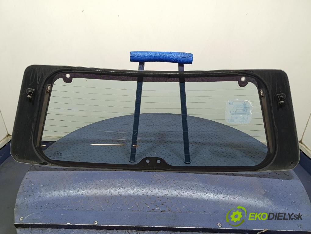 Kia Sorento 2004 sklo zadna 