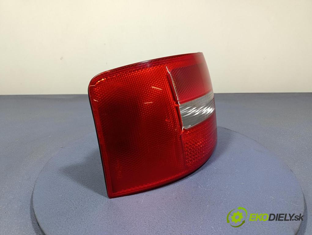 Audi A6 2003 svetlo / reflektor zad ľavá Vonkajsia: 4B9945095F