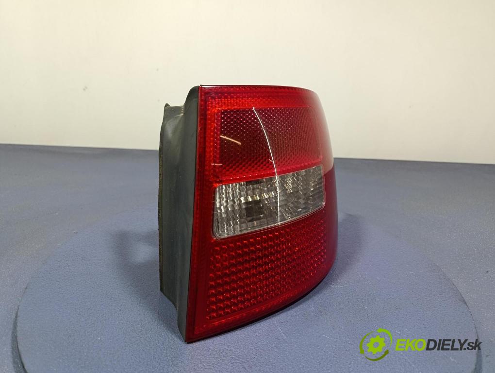 Audi A6 2003 svetlo / reflektor zad Prava: Vonkajsia: 4B9945096F