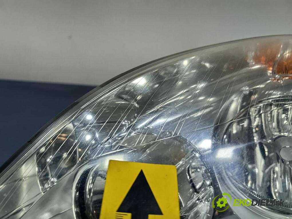 Opel Zafira 2006 Reflektor: Vľavo: 442-1149L