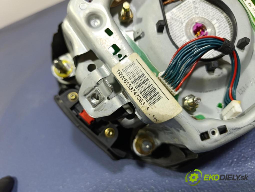 Audi A6 2003 Airbag: Řidiči: x 8P0880201F