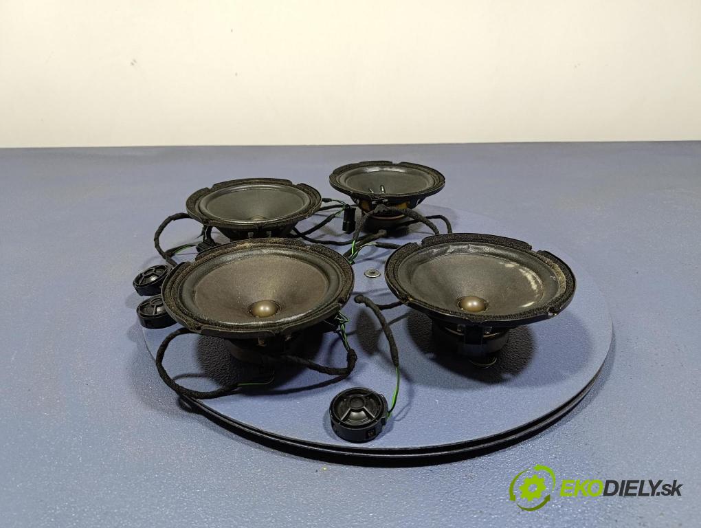 Audi A6 2003 Reproduktor / Subwoofer: 4B0035411A