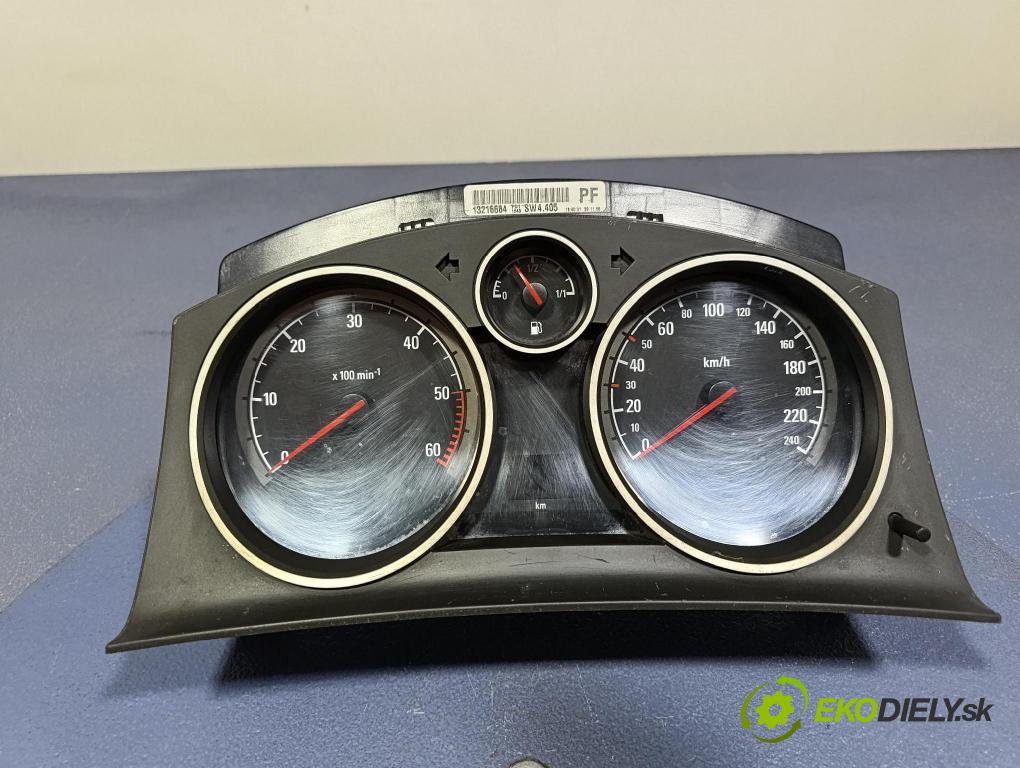 Opel Zafira 2006 řídící jednotka Motor: 55198922