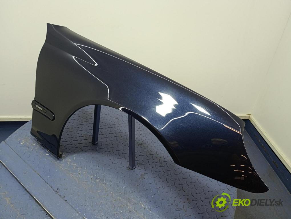 Mercedes C-klasa 2005 blatnik před v pravo:
