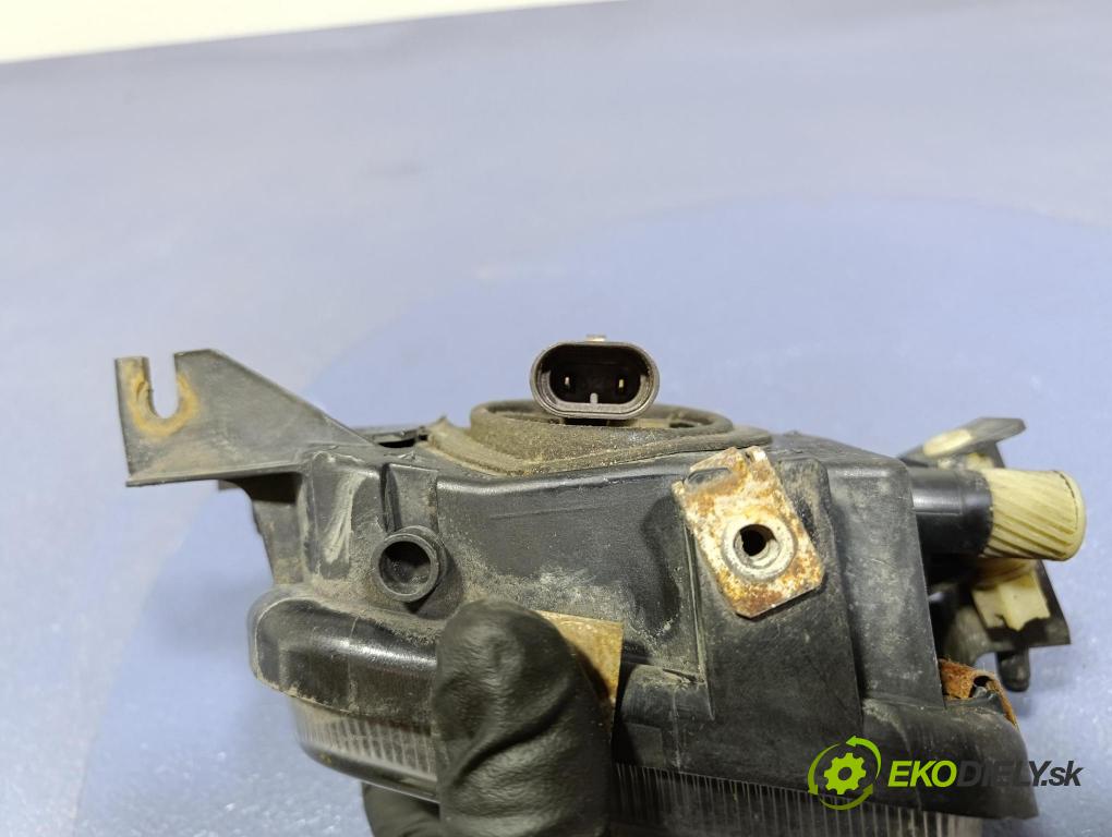 Mercedes C-klasa 2005 Halogen Levý: 301150333