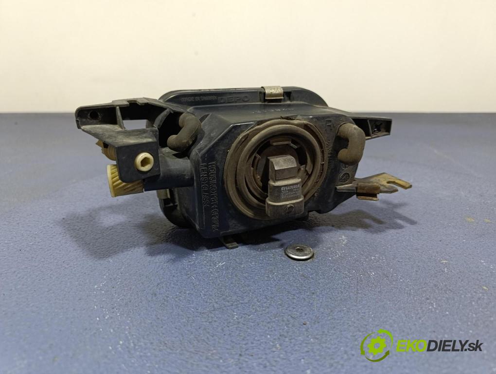 Mercedes C-klasa 2005 Halogen v pravo: