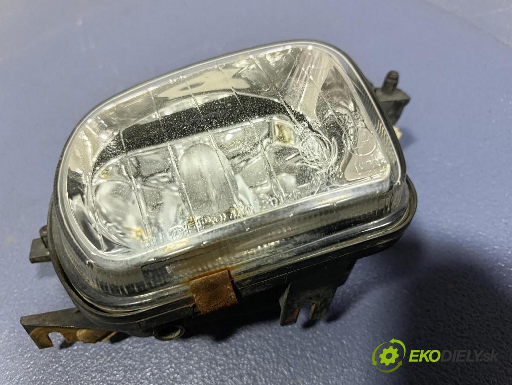 Mercedes C-klasa 2005 Halogen v pravo: